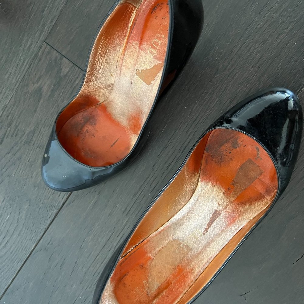 Pumps - Picture 2 of 3